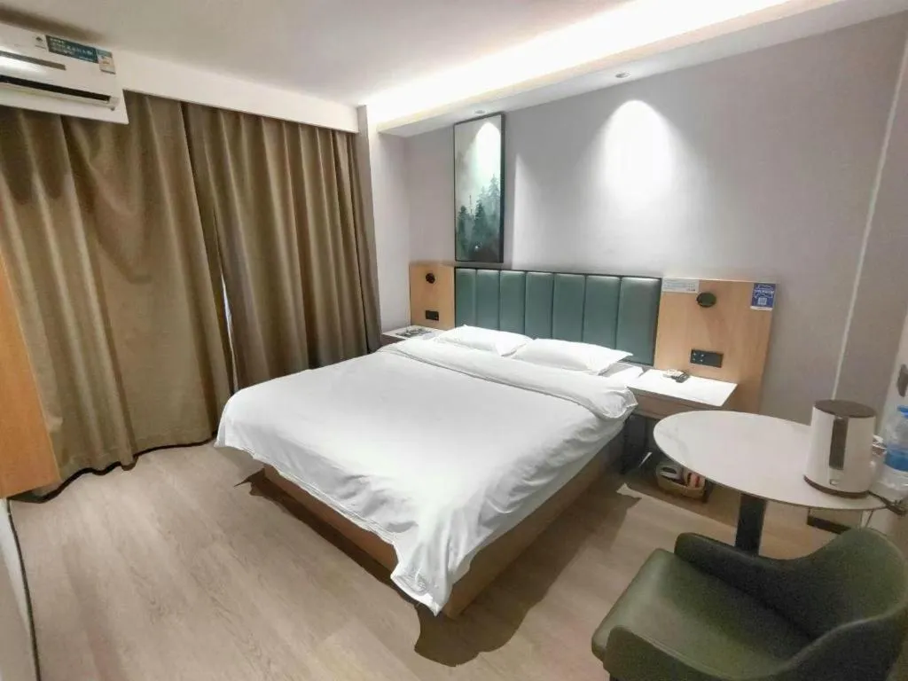 Bed in GreenTree Inn Langfang GuanGYAng District GuanGYAng Road City Government Express Hotel