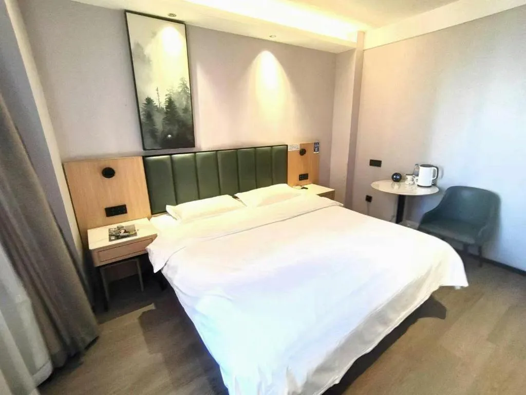 Bed in GreenTree Inn Langfang GuanGYAng District GuanGYAng Road City Government Express Hotel