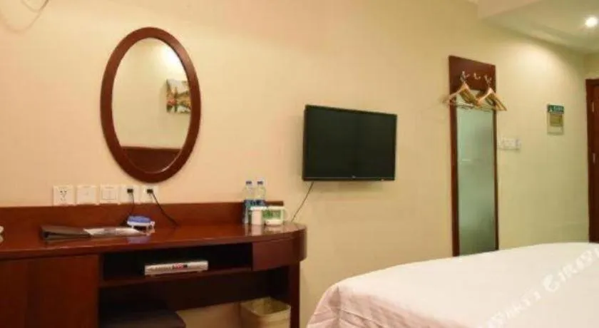 Bed in GreenTree Inn Langfang GuanGYAng District GuanGYAng Road City Government Express Hotel