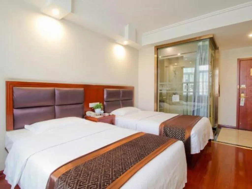 Bed in GreenTree Inn HeFei LongChuan Road South Hefei Railway Station Business Hotel