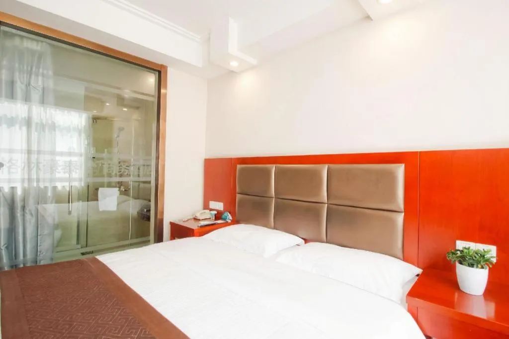 Bed in GreenTree Inn HeFei LongChuan Road South Hefei Railway Station Business Hotel