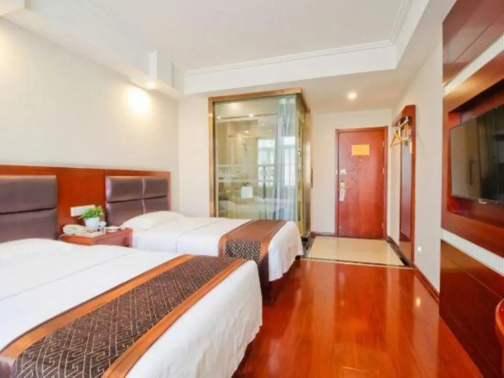 Bed in GreenTree Inn HeFei LongChuan Road South Hefei Railway Station Business Hotel