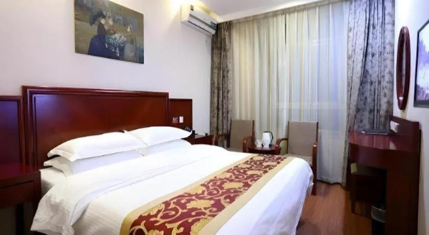 Bed in GreenTree Inn Shanghai Jiading Newtown MaLu Subway Station Business Hotel