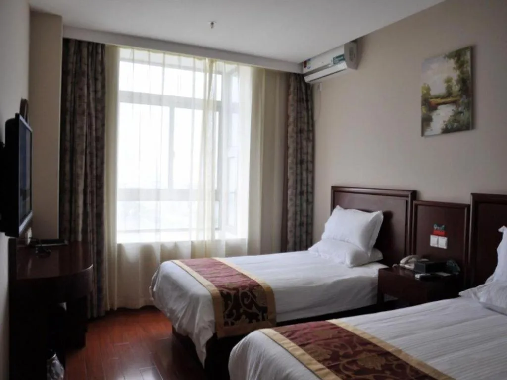 Bed in GreenTree Inn Shanghai Jiading Newtown MaLu Subway Station Business Hotel