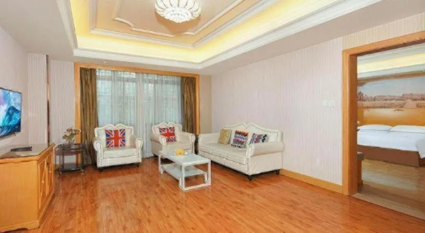 Bed in Vienna International Hotel Lhasa Potala Palace