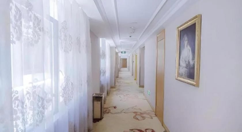 Vienna International Hotel Lhasa Potala Palace