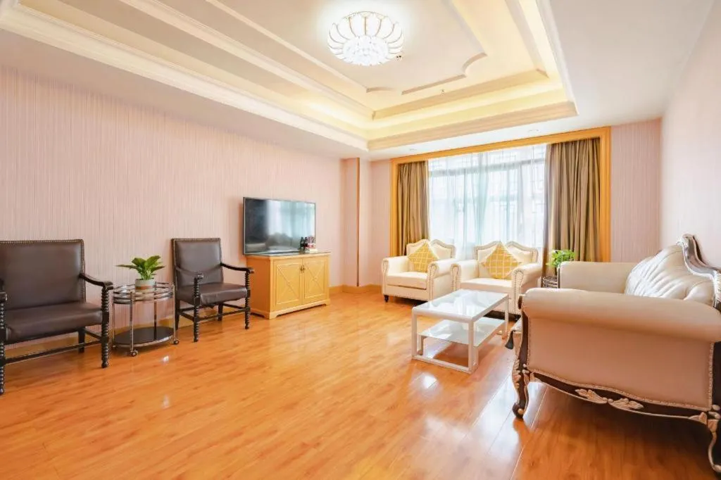 Vienna International Hotel Lhasa Potala Palace