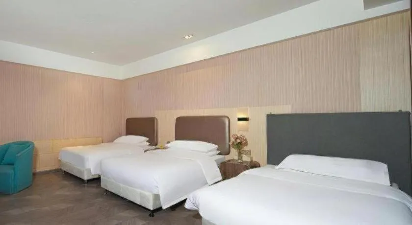 Bed in Vienna International Hotel Lhasa Potala Palace