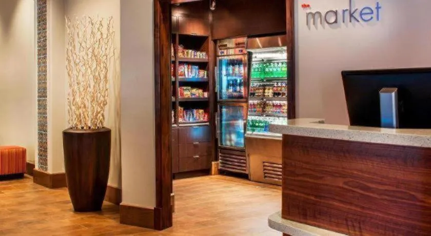 Courtyard by Marriott Anaheim Theme Park Entrance