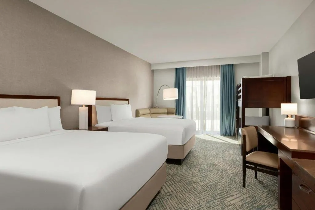 Bed in Courtyard by Marriott Anaheim Theme Park Entrance