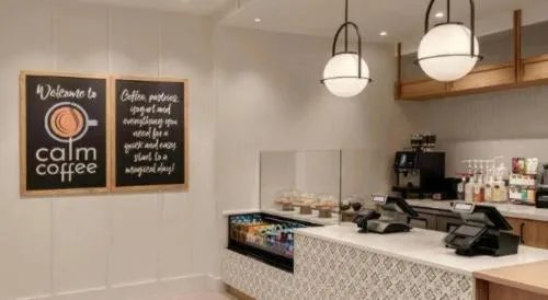 Courtyard by Marriott Anaheim Theme Park Entrance