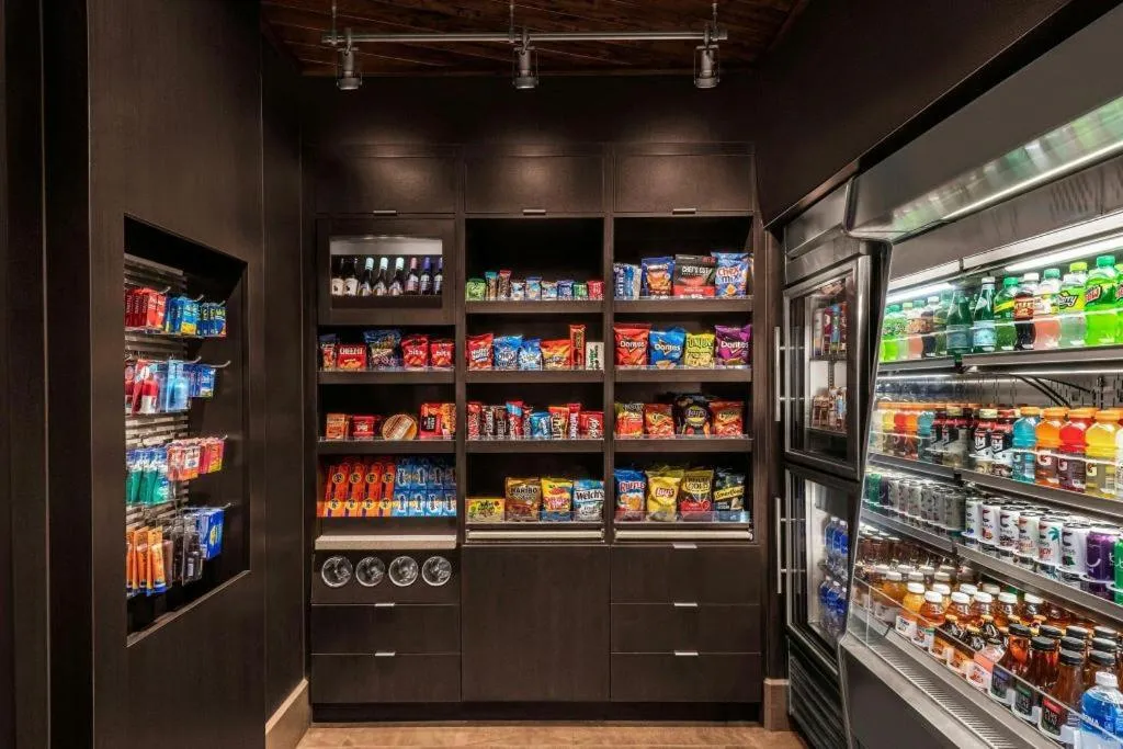 Courtyard by Marriott Anaheim Theme Park Entrance