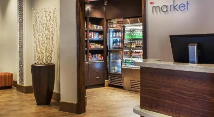 Courtyard by Marriott Anaheim Theme Park Entrance