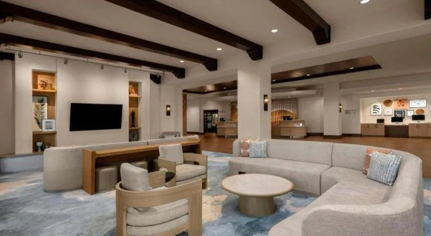 Courtyard by Marriott Anaheim Theme Park Entrance