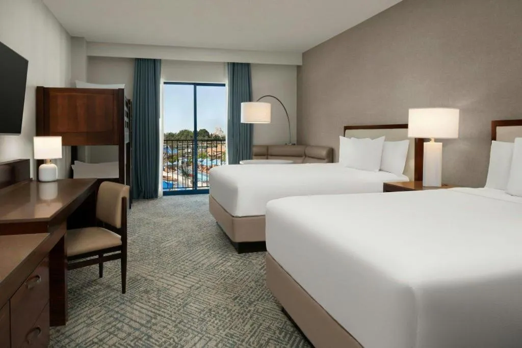 Bed in Courtyard by Marriott Anaheim Theme Park Entrance