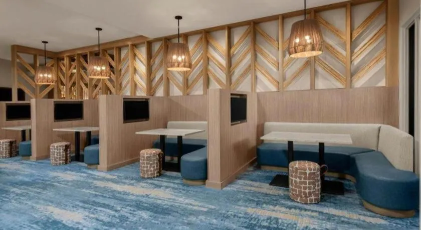 Courtyard by Marriott Anaheim Theme Park Entrance