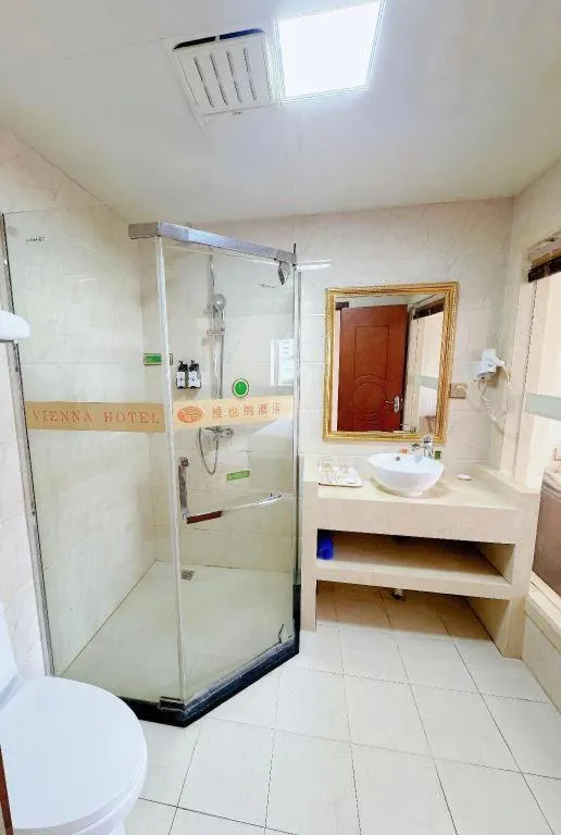 Vienna Jiangsu Wuxi Railway Station -Domestic Guest