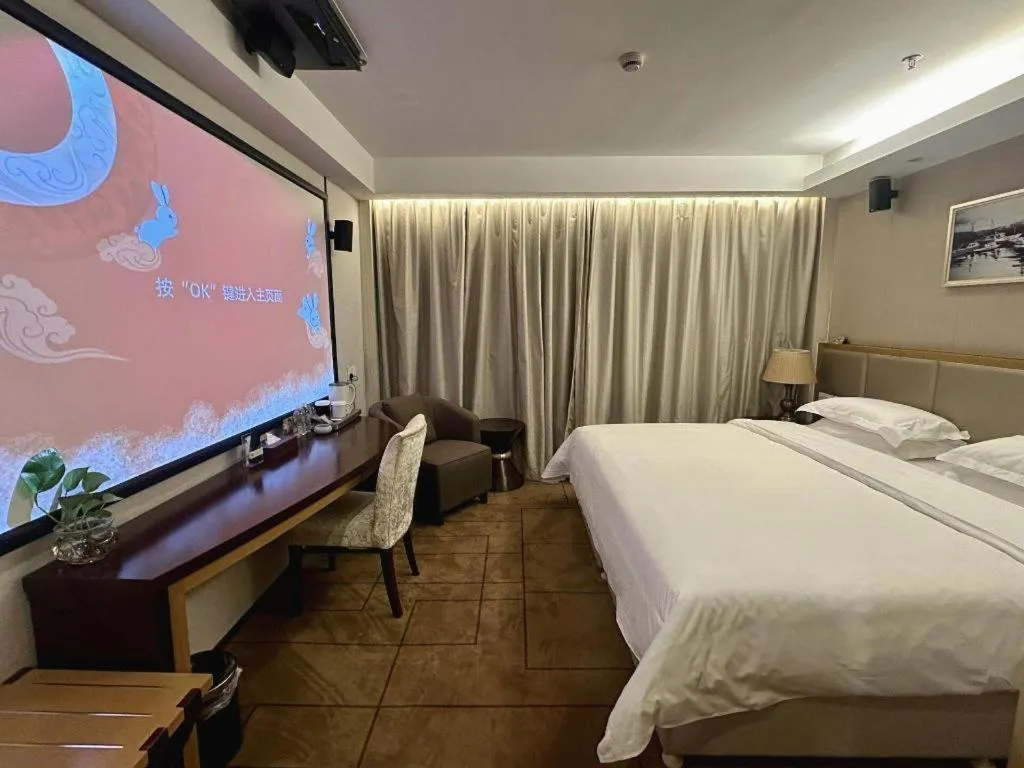 Bed in Jinjiang Metropolo Shanghai Minhang