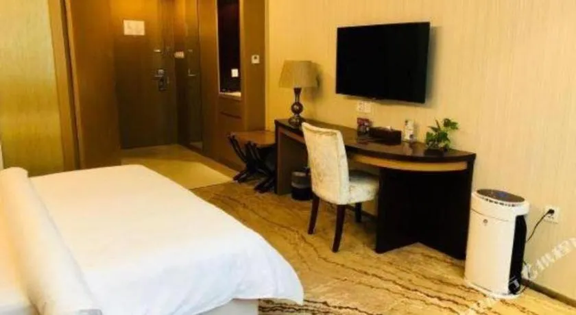 Bed in Jinjiang Metropolo Shanghai Minhang