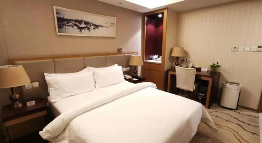 Bed in Jinjiang Metropolo Shanghai Minhang