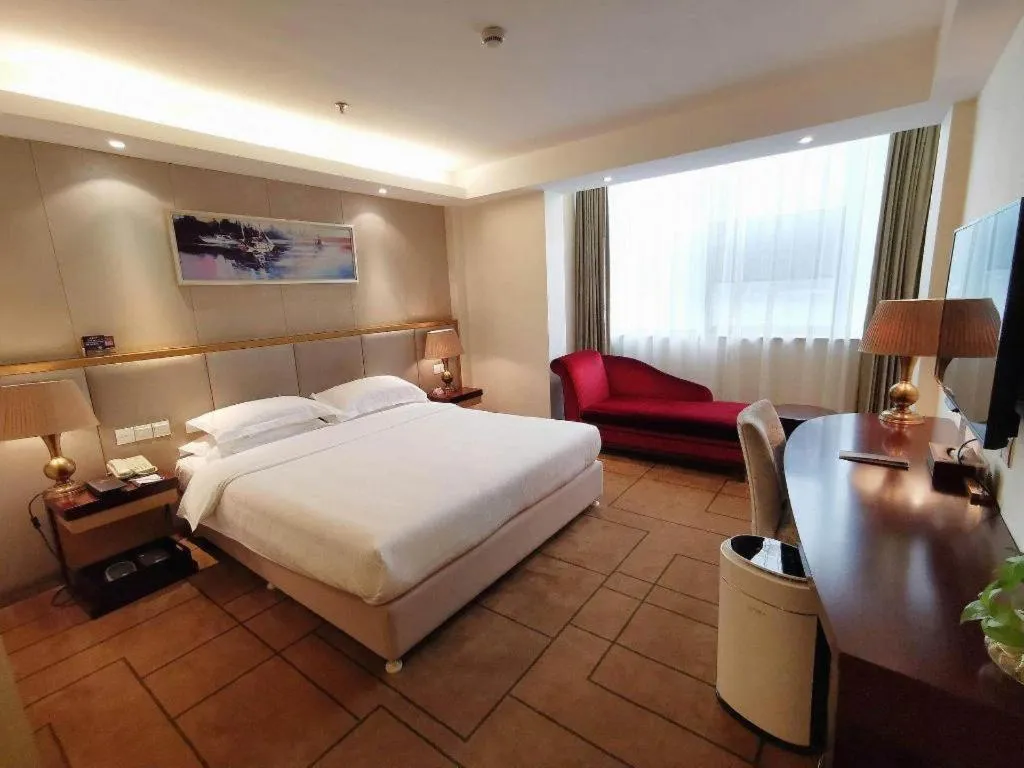 Bed in Jinjiang Metropolo Shanghai Minhang