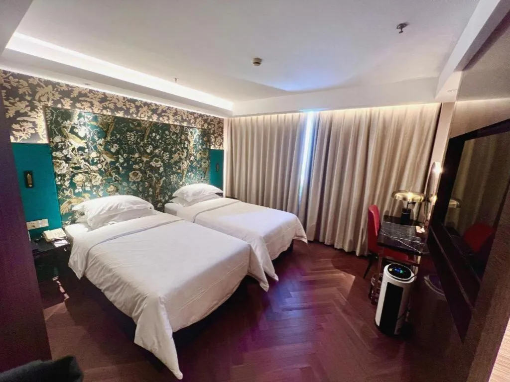 Bed in Jinjiang Metropolo Shanghai Minhang