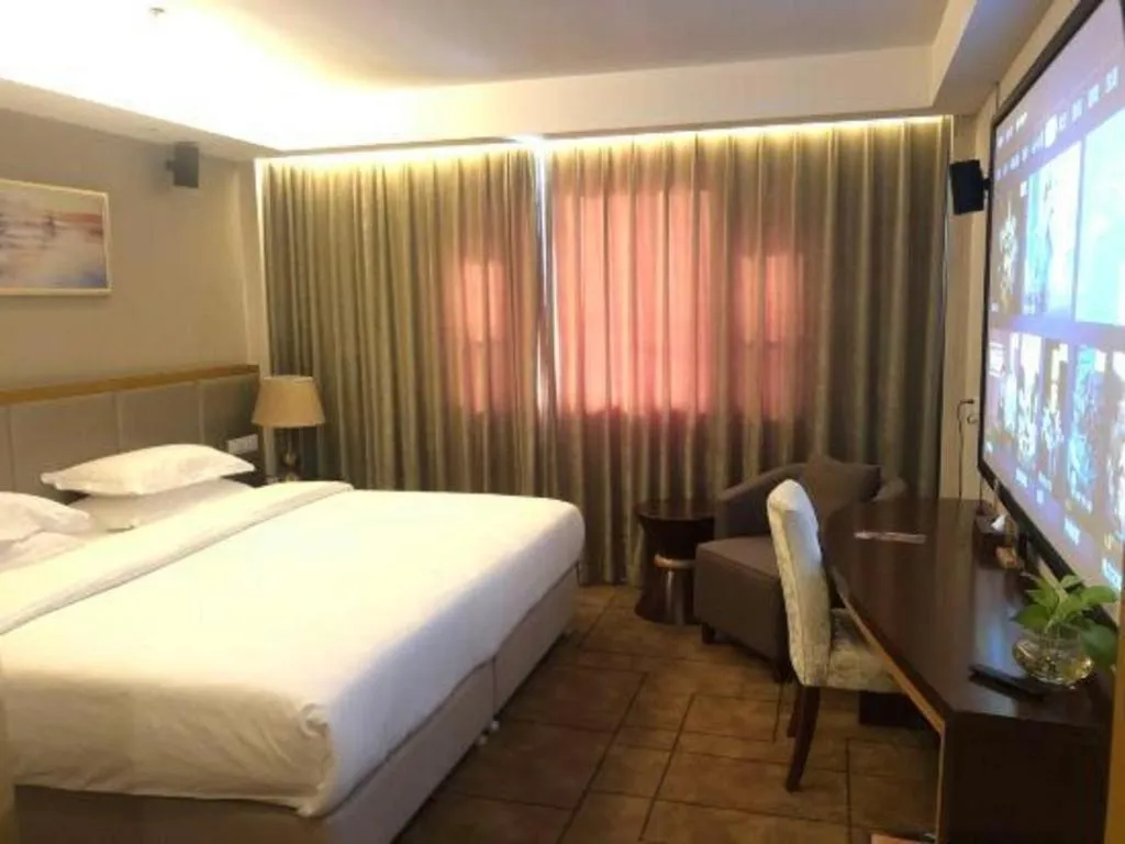 Bed in Jinjiang Metropolo Shanghai Minhang