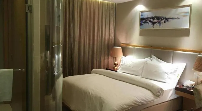 Bed in Jinjiang Metropolo Shanghai Minhang