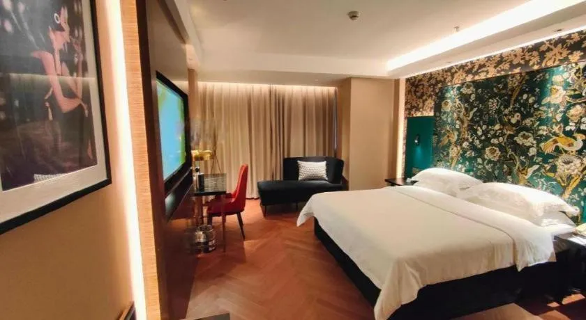 Bed in Jinjiang Metropolo Shanghai Minhang