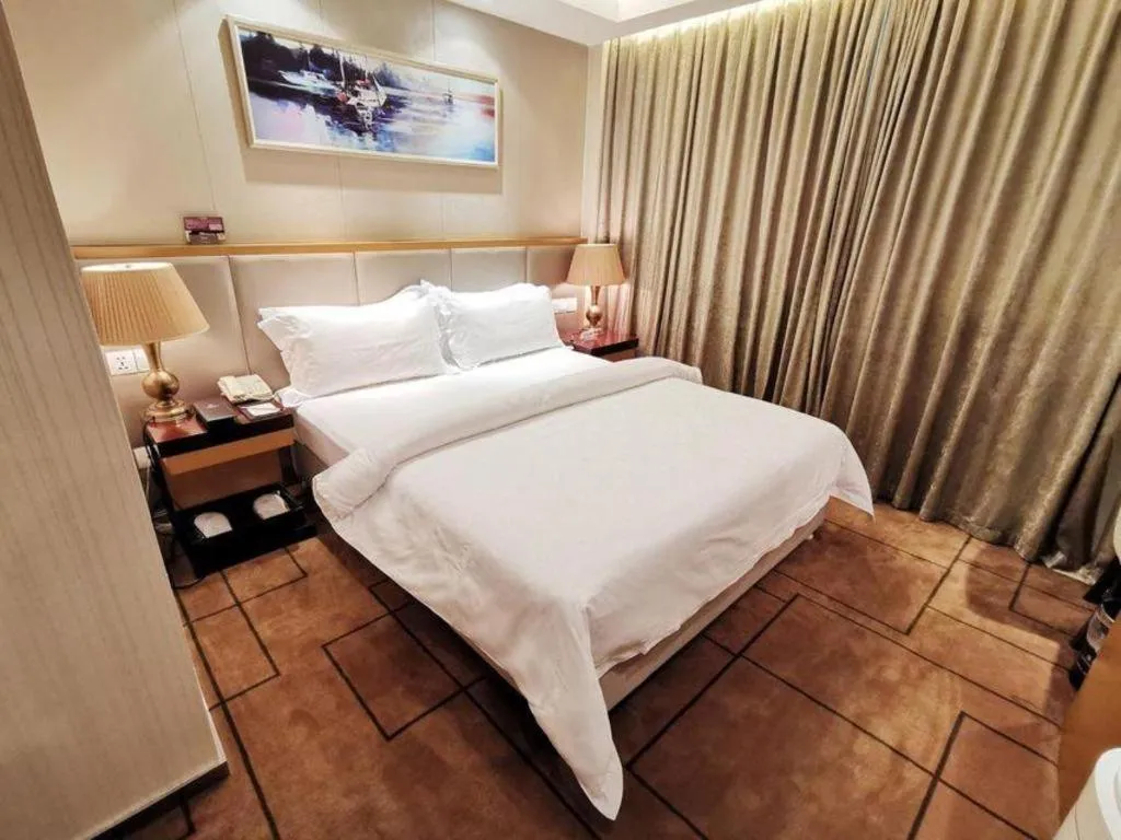 Bed in Jinjiang Metropolo Shanghai Minhang