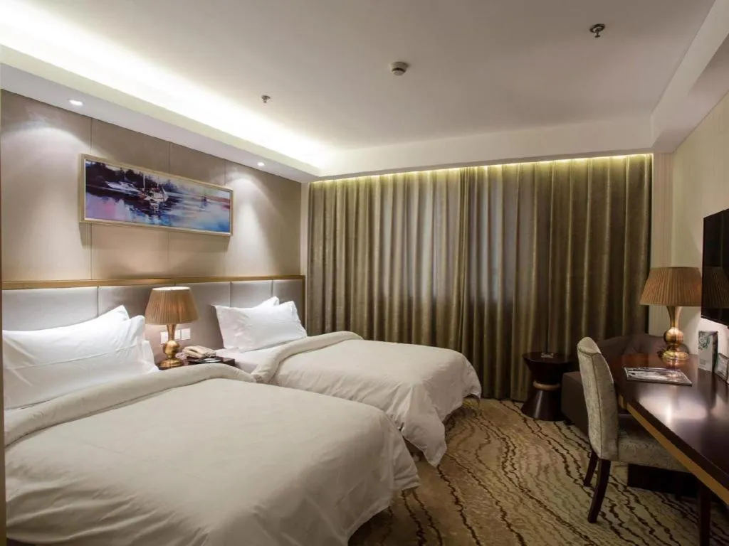 Bed in Jinjiang Metropolo Shanghai Minhang