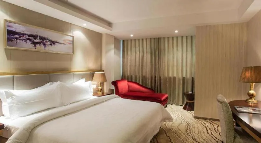 Bed in Jinjiang Metropolo Shanghai Minhang