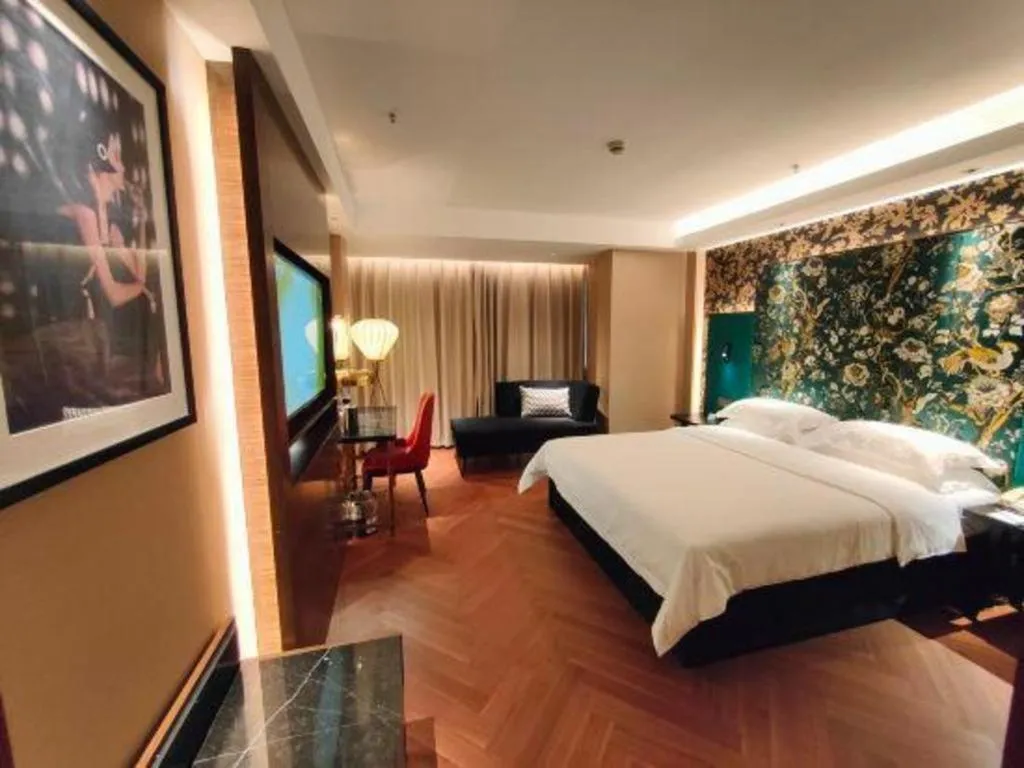 Bed in Jinjiang Metropolo Shanghai Minhang