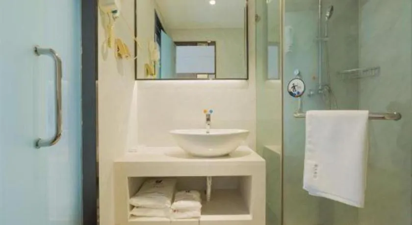 7 Days Premium Qingdao Railway Station Zhanqiao Badaxia Plaza