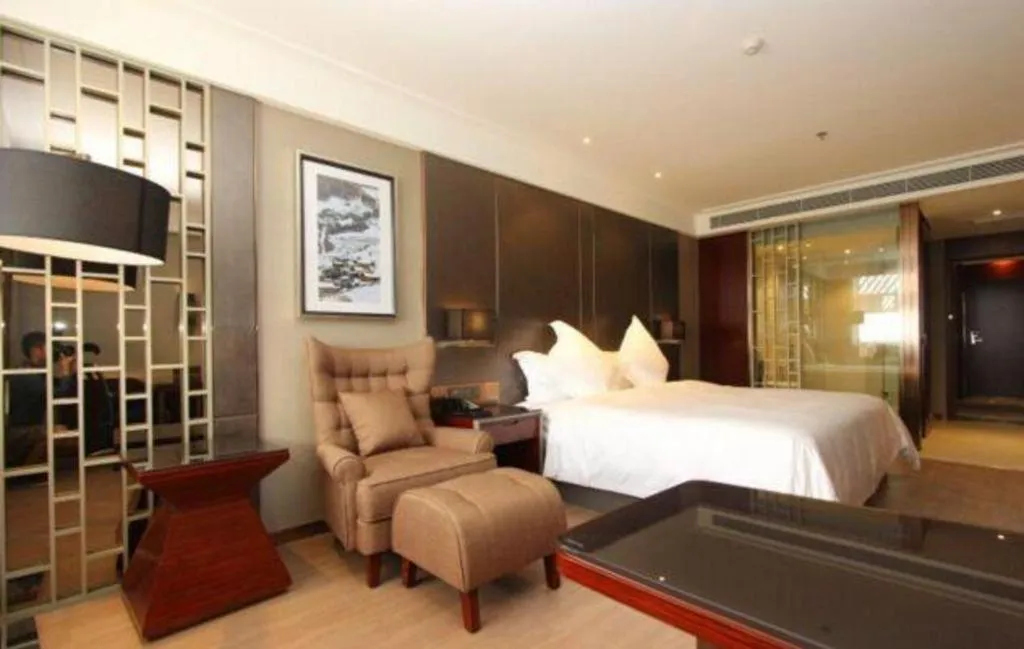 Bed in Echeng Hotel Wuhan Optics Valley Square Yangjiawan Metro Station