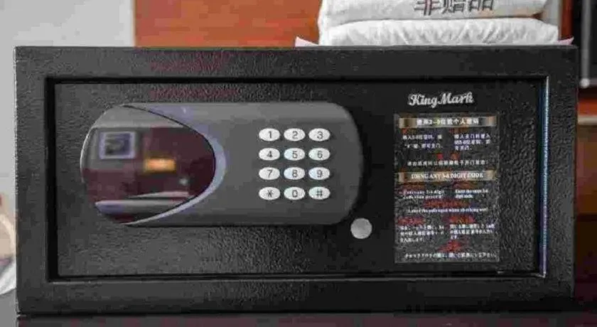 Echeng Hotel Wuhan Optics Valley Square Yangjiawan Metro Station