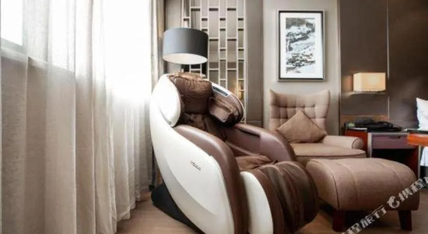 Echeng Hotel Wuhan Optics Valley Square Yangjiawan Metro Station