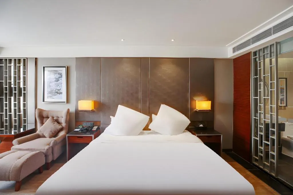 Bed in Echeng Hotel Wuhan Optics Valley Square Yangjiawan Metro Station