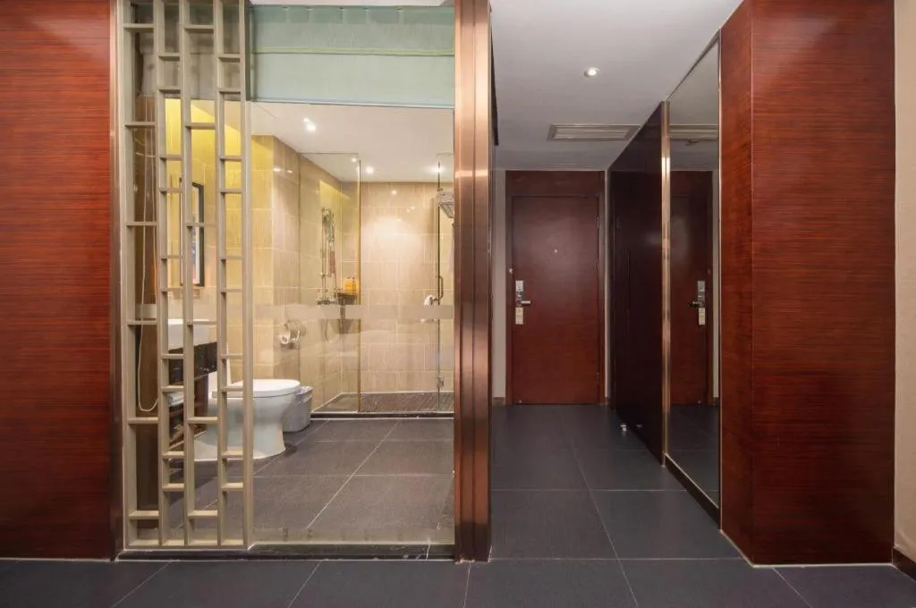 Echeng Hotel Wuhan Optics Valley Square Yangjiawan Metro Station