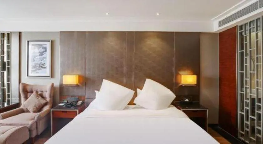 Bed in Echeng Hotel Wuhan Optics Valley Square Yangjiawan Metro Station