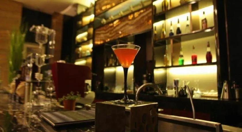 Echeng Hotel Wuhan Optics Valley Square Yangjiawan Metro Station