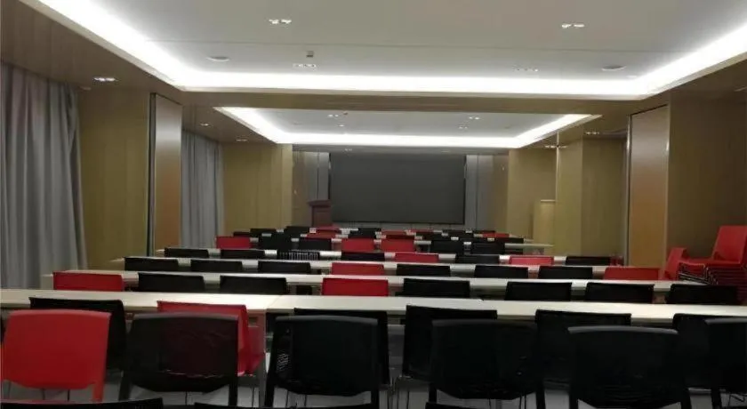 Echarm Hotel Jinan Railway Station Daming Lake