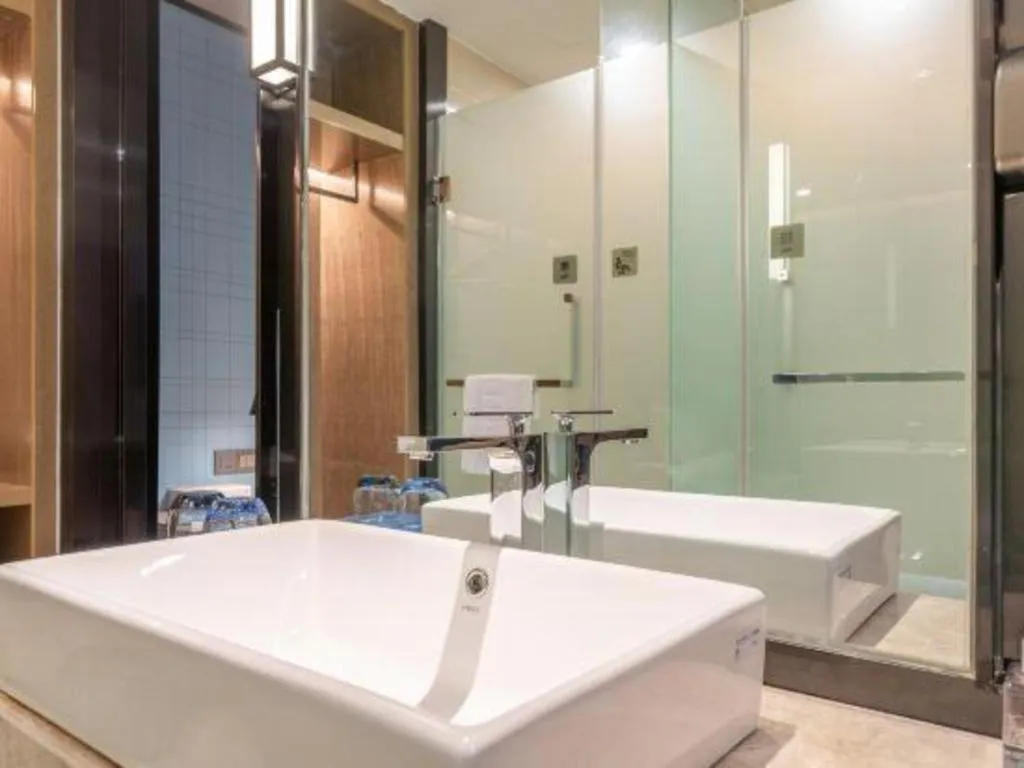 Echarm Hotel Jinan Railway Station Daming Lake