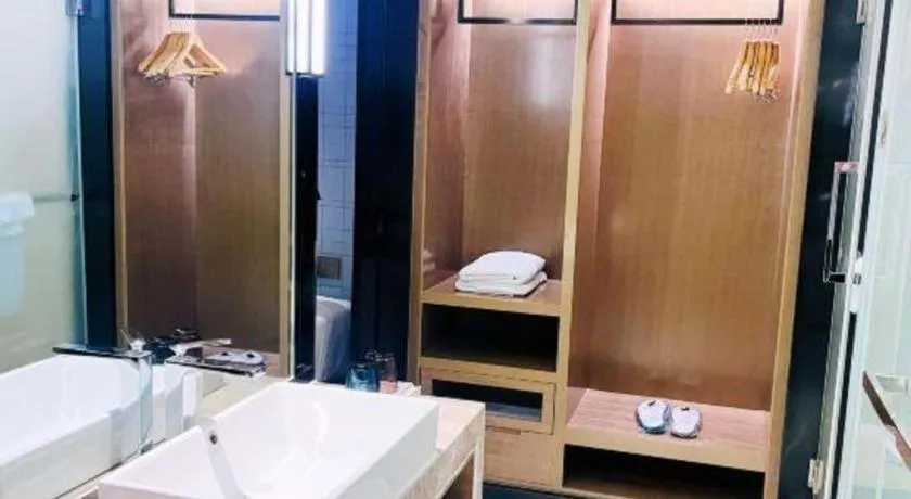 Echarm Hotel Jinan Railway Station Daming Lake