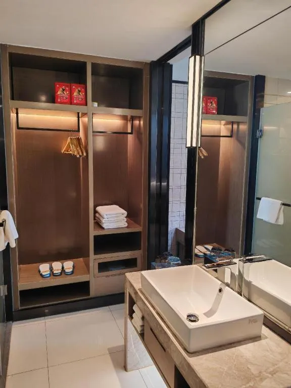 Echarm Hotel Jinan Railway Station Daming Lake