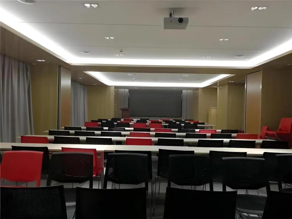 Echarm Hotel Jinan Railway Station Daming Lake