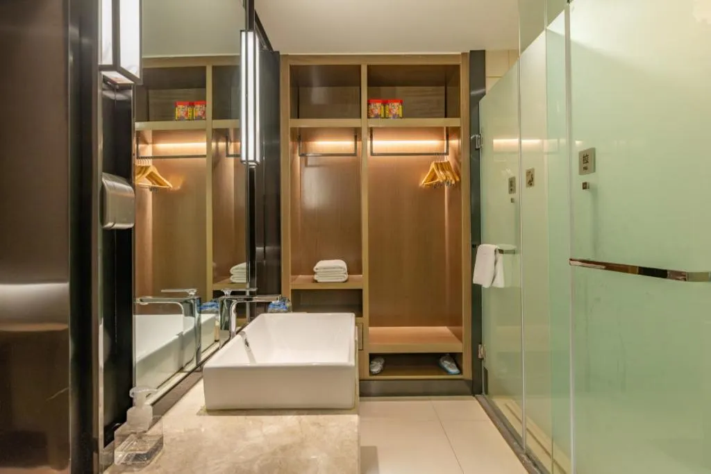 Echarm Hotel Jinan Railway Station Daming Lake