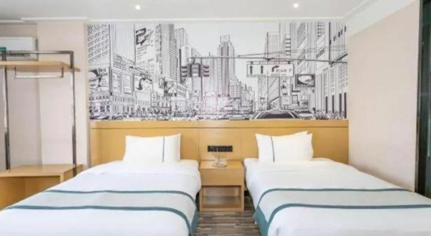 Bed in City Comfort Inn Beiliu Bus Terminal