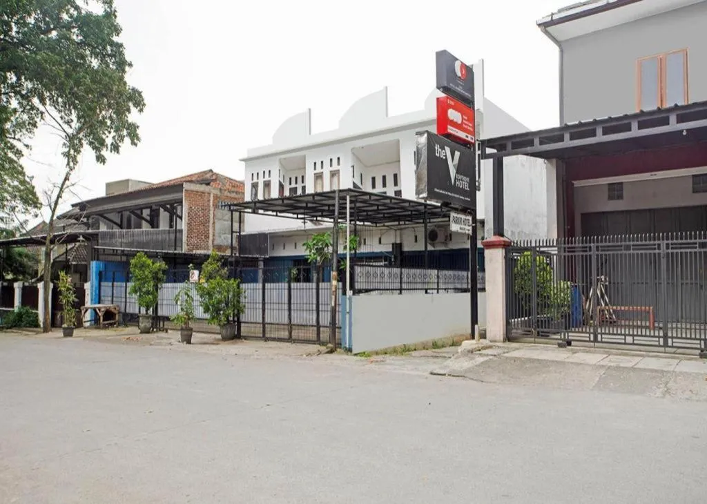 OYO 2554 Hotel Arimbi Lama Dewi Sartika