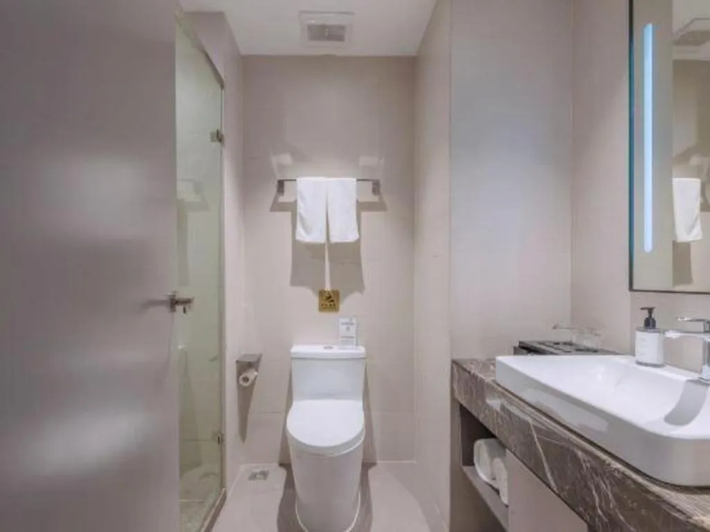 Home Inn Selected Guangzhou Zhujiang New Town Wuyangcun Metro Station